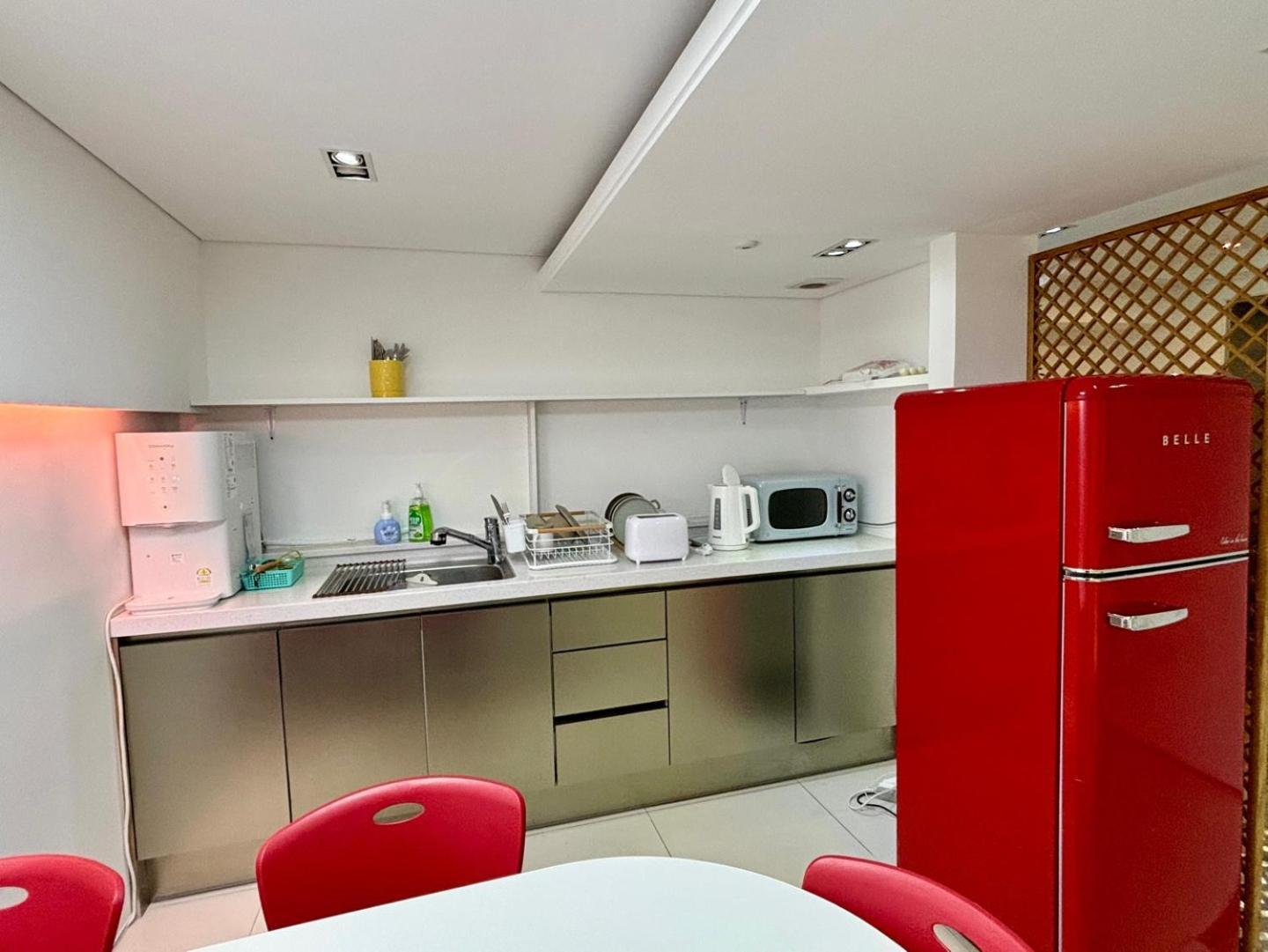 Look Home Guesthouse Сеул Экстерьер фото