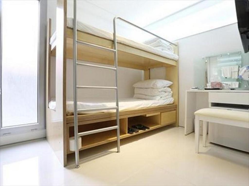 Look Home Guesthouse Сеул Экстерьер фото